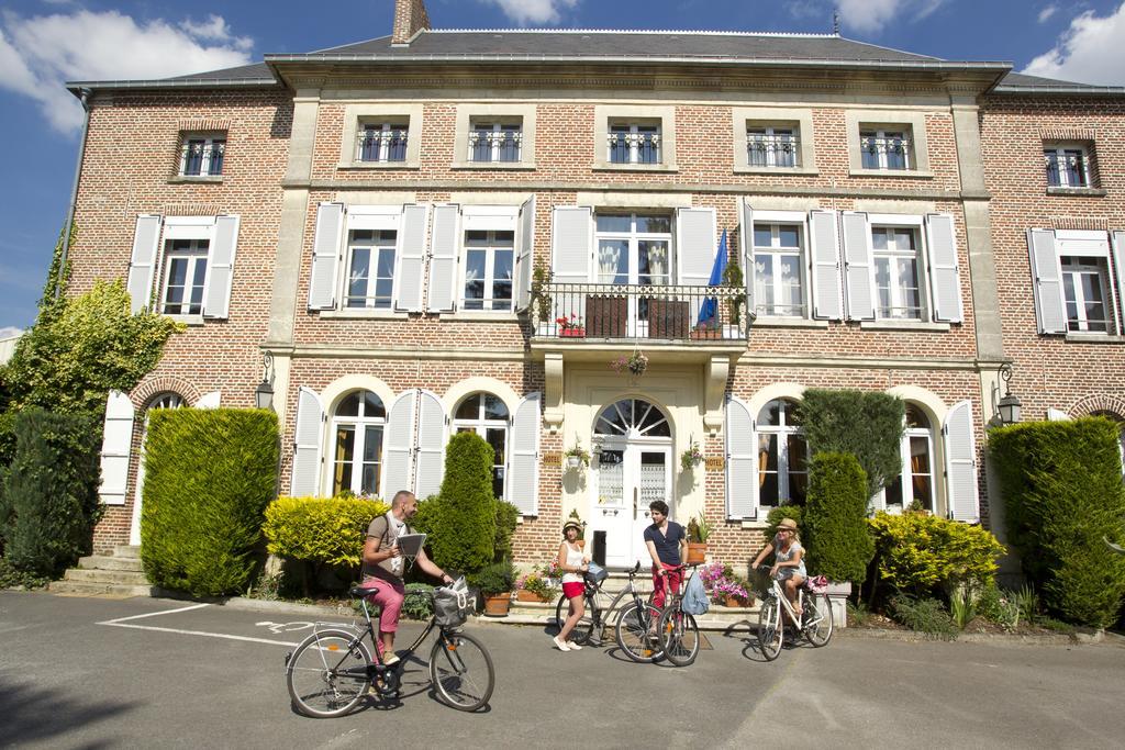 Hotel Le Clos Du Montvinage Étréaupont Εξωτερικό φωτογραφία