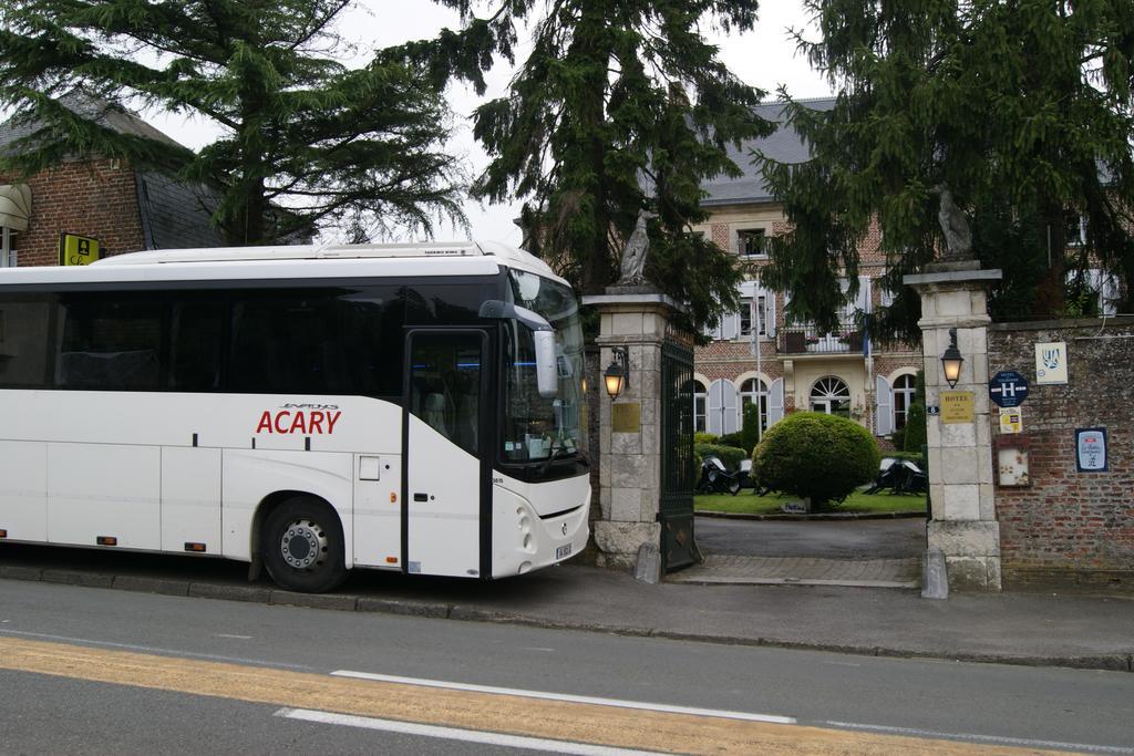 Hotel Le Clos Du Montvinage Étréaupont Εξωτερικό φωτογραφία