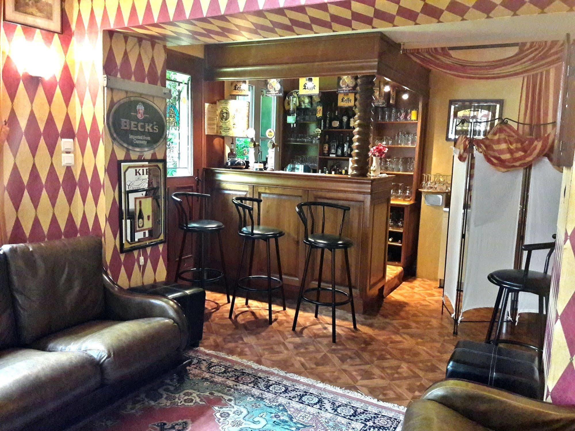 Hotel Le Clos Du Montvinage Étréaupont Εξωτερικό φωτογραφία